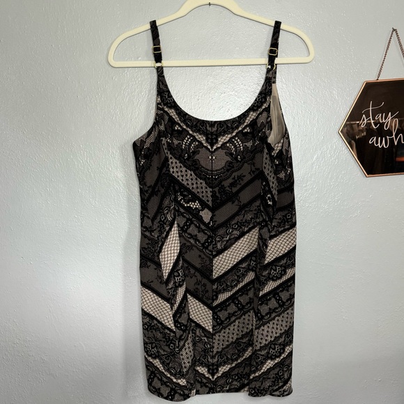 Cabi monaco Lace print  3278 Size Medium - Picture 3 of 6